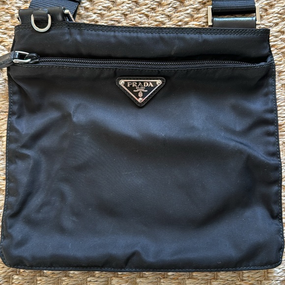 Prada Nylon small crossbody bag. - Picture 3 of 9